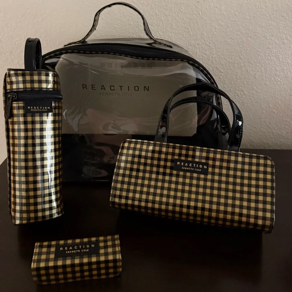 Kenneth Cole Reaction Cosmetic Travel Bag Set | Gingham Plaid  Organizer